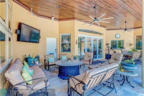 7170 155TH Place Palm Beach Gardens FL 33418