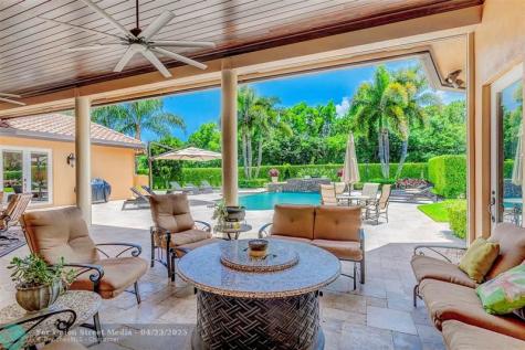 7170 155TH Place Palm Beach Gardens FL 33418