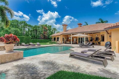 7170 155TH Place Palm Beach Gardens FL 33418