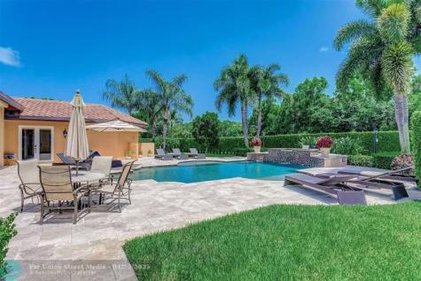 7170 155TH Place Palm Beach Gardens FL 33418