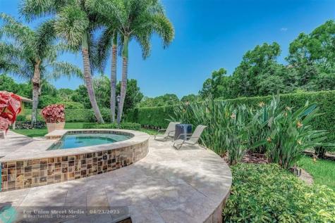 7170 155TH Place Palm Beach Gardens FL 33418