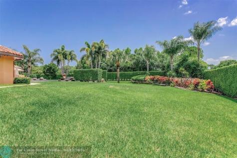 7170 155TH Place Palm Beach Gardens FL 33418