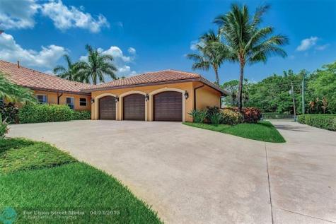 7170 155TH Place Palm Beach Gardens FL 33418