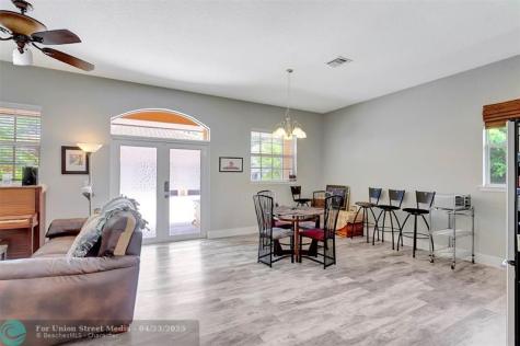 7170 155TH Place Palm Beach Gardens FL 33418