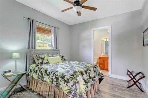 7170 155TH Place Palm Beach Gardens FL 33418