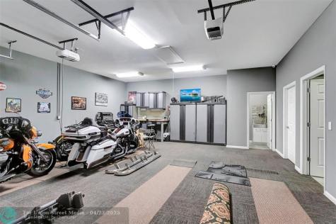 7170 155TH Place Palm Beach Gardens FL 33418