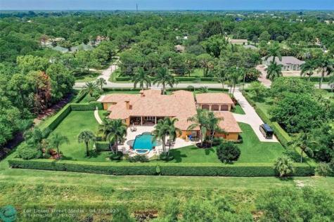 7170 155TH Place Palm Beach Gardens FL 33418
