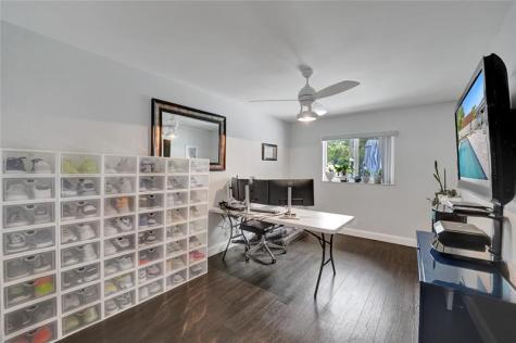 1280 NE 40th Street Oakland Park FL 33334
