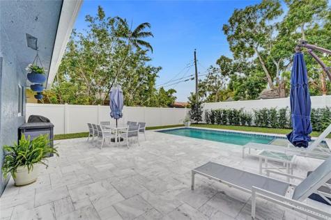 1280 NE 40th Street Oakland Park FL 33334