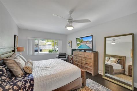 1280 NE 40th Street Oakland Park FL 33334