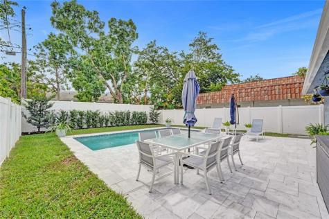 1280 NE 40th Street Oakland Park FL 33334