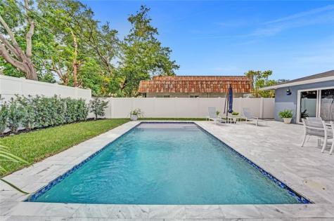 1280 NE 40th Street Oakland Park FL 33334