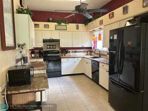 867 Cortez Avenue The Villages FL 32159