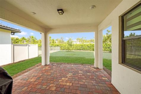 8641 Patron Lane Lake Worth FL 33467