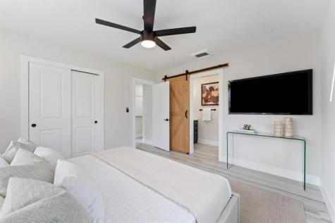1532 NE 28 Drive Wilton Manors FL 33334