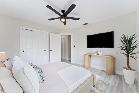 1532 NE 28 Drive Wilton Manors FL 33334
