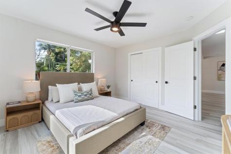1532 NE 28 Drive Wilton Manors FL 33334