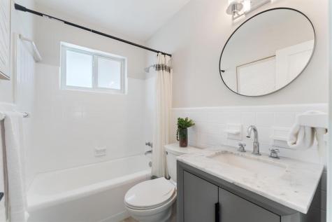 1532 NE 28 Drive Wilton Manors FL 33334