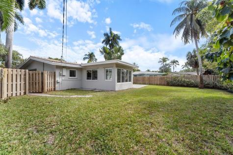 1532 NE 28 Drive Wilton Manors FL 33334