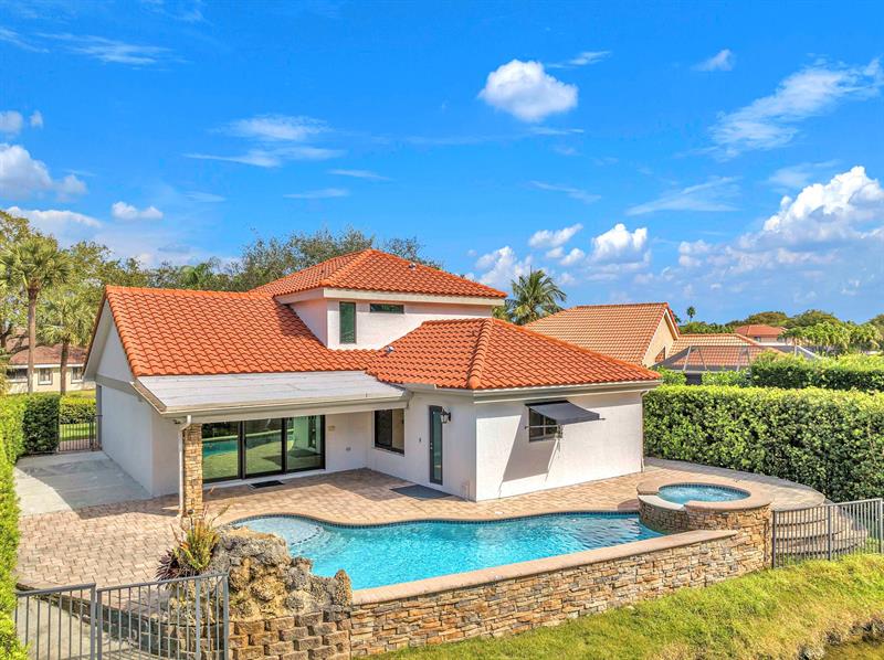 1830 NW 97th Avenue Plantation FL 33322