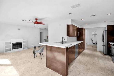 1830 NW 97th Avenue Plantation FL 33322
