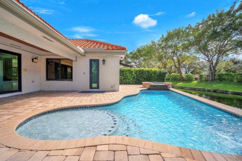 1830 NW 97th Avenue Plantation FL 33322