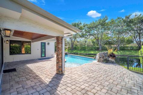 1830 NW 97th Avenue Plantation FL 33322