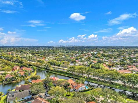 1830 NW 97th Avenue Plantation FL 33322