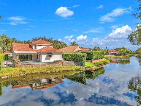 1830 NW 97th Avenue Plantation FL 33322