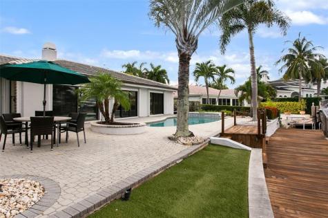 2365 NE 28th Street Lighthouse Point FL 33064