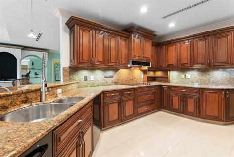 2365 NE 28th Street Lighthouse Point FL 33064