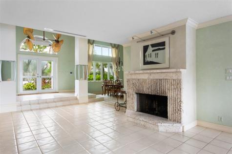 2365 NE 28th Street Lighthouse Point FL 33064