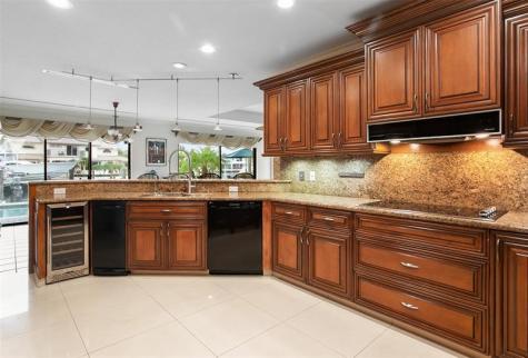 2365 NE 28th Street Lighthouse Point FL 33064