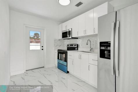 3060 NE 12th Avenue Pompano Beach FL 33064