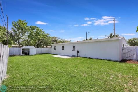3060 NE 12th Avenue Pompano Beach FL 33064