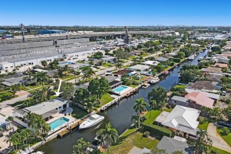 1701 SW 22nd Avenue Fort Lauderdale FL 33312