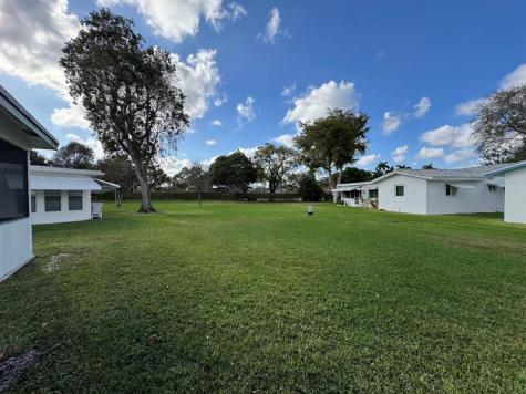 9021 NW 15th Place Plantation FL 33322