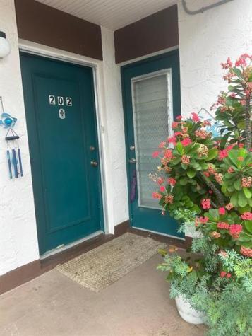 3 Greenway Village Royal Palm Beach FL 33411