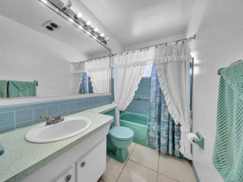 4212 NW 47th Court Tamarac FL 33319