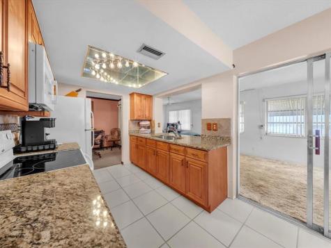 4212 NW 47th Court Tamarac FL 33319