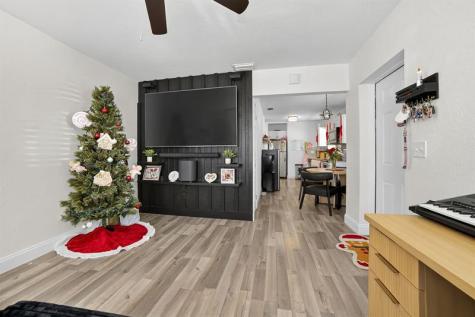 501 S E Street Lake Worth Beach FL 33460