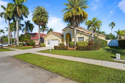 955 NW 202nd Avenue Pembroke Pines FL 33029