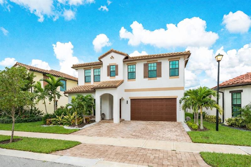 8605 E Baypoint Circle Parkland FL 33076