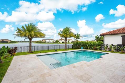 8605 E Baypoint Circle Parkland FL 33076
