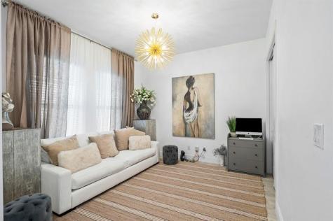 8605 E Baypoint Circle Parkland FL 33076