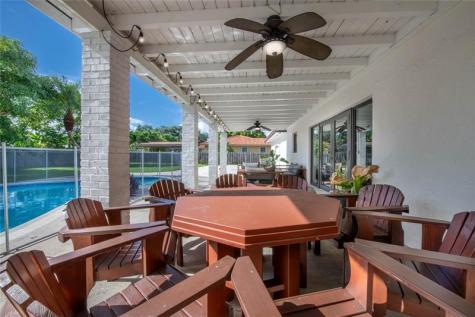 16670 SW 90th Avenue Palmetto Bay FL 33157