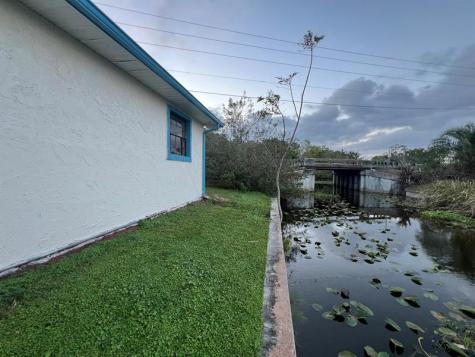 3122 SE 34th Avenue Okeechobee FL 34974
