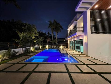 5001 NE 27th Avenue Lighthouse Point FL 33064