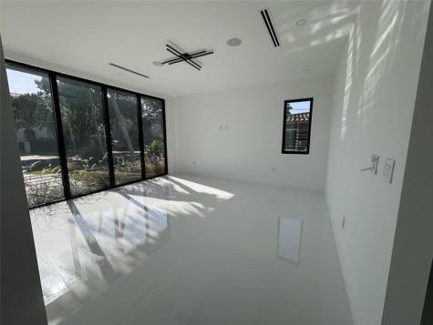 5001 NE 27th Avenue Lighthouse Point FL 33064