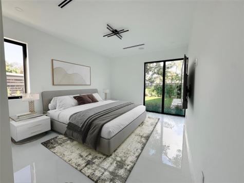 5001 NE 27th Avenue Lighthouse Point FL 33064
